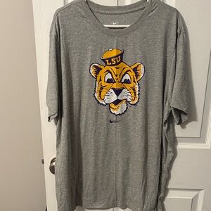 Nike Gray T-Shirt with LSU Tiger Graphic